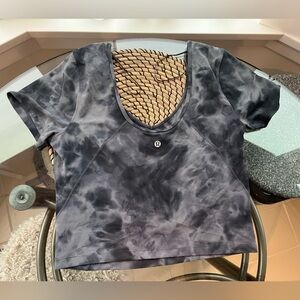 Align T-Shirt Size 10